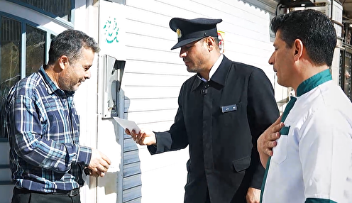 دعوت به سفره پدری؛ اولین مهمانان افطاری حرم امام رضا (ع)