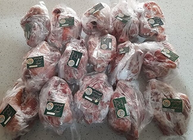 توزیع ۲۱۴ بسته عقیقه بین خانواده‌های کم‌برخوردار آذربایجان شرقی