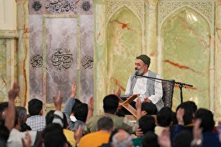 مناجات خوانی محمود کریمی در حرم مطهر رضوی