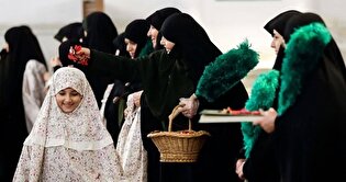 برگزاری آیین فرهنگی «دختران ماه» در آباده فارس