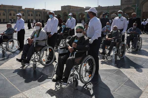 تشرف 1000 زائر سالمند و توان‌یاب مشهدی با طرح «معین‌الضعفا»