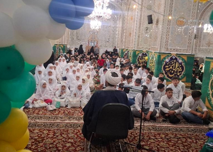 ردای تکلیف بر دوش کودکان تازه مکلف سوری 