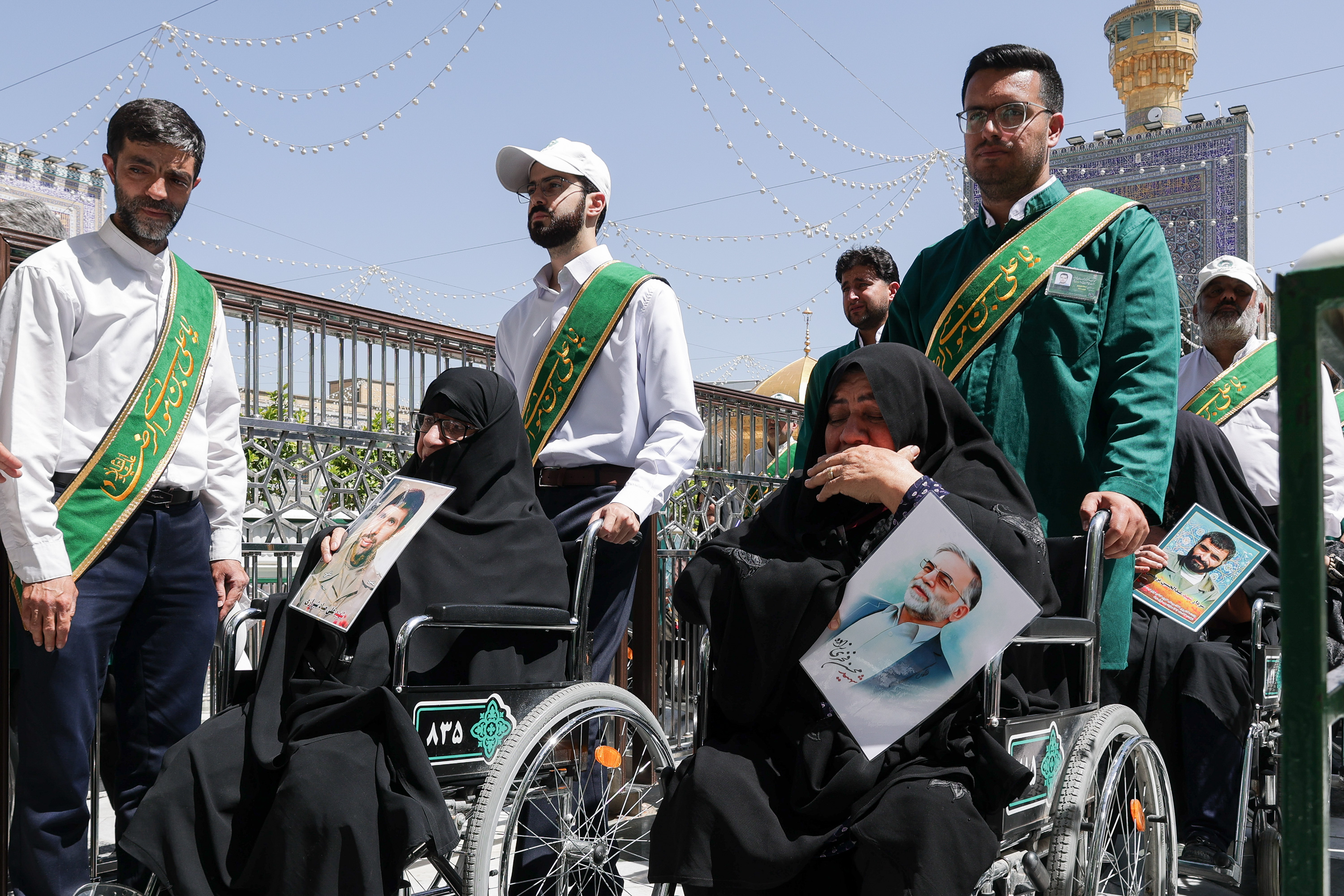 تشرف کاروان زیارتی معین الضعفا به حرم مطهر رضوی