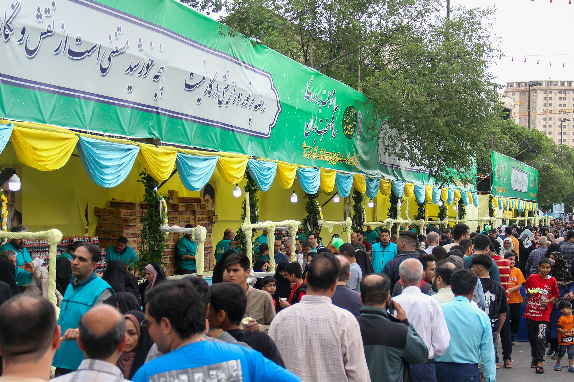 آماده‌سازی مواکب خیابان امام رضا علیه‌السلام