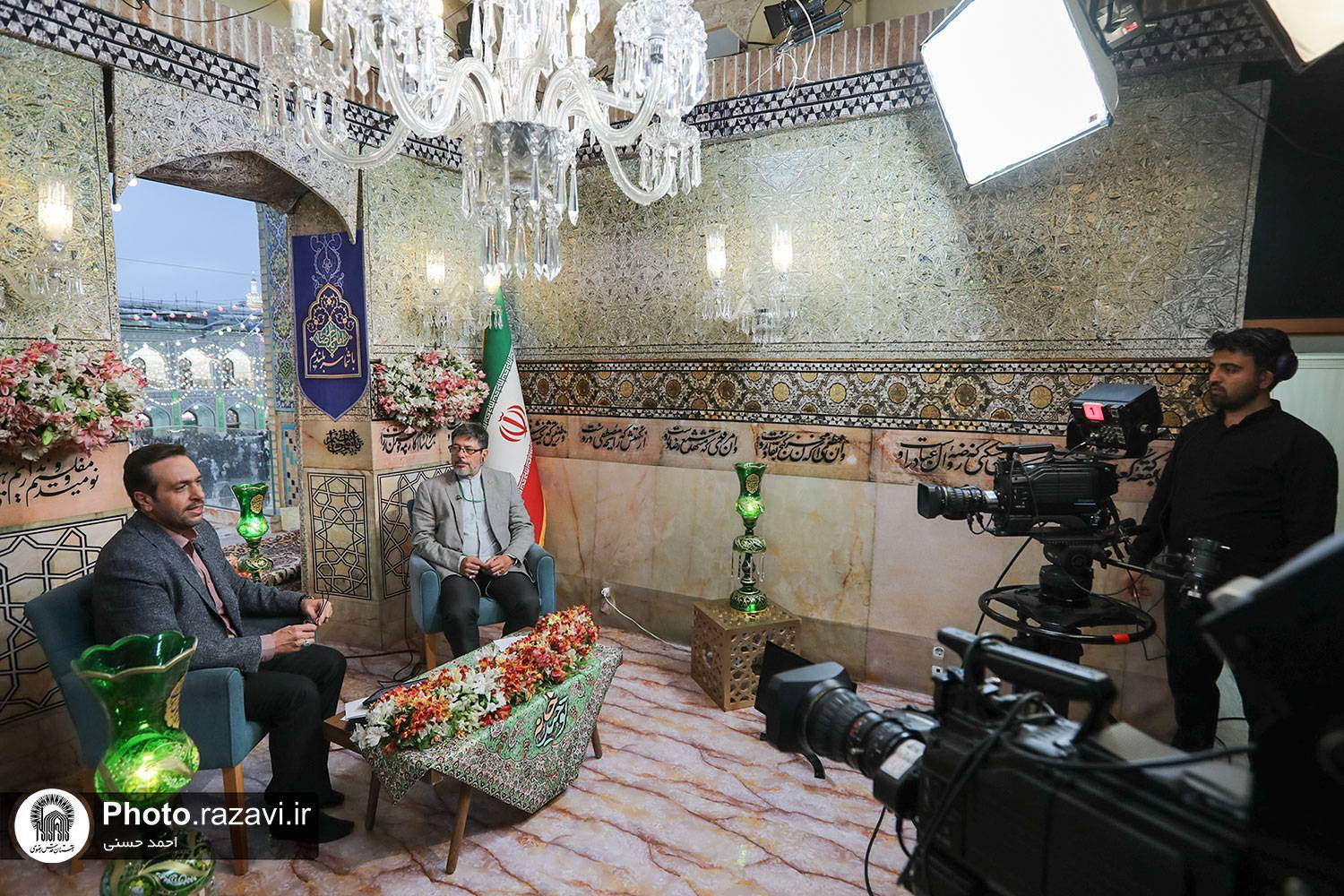 پوشش برنامه‌های حرم رضوی در شب میلاد امام رضا(ع) از شبکه‌های ملی و بین‌المللی 