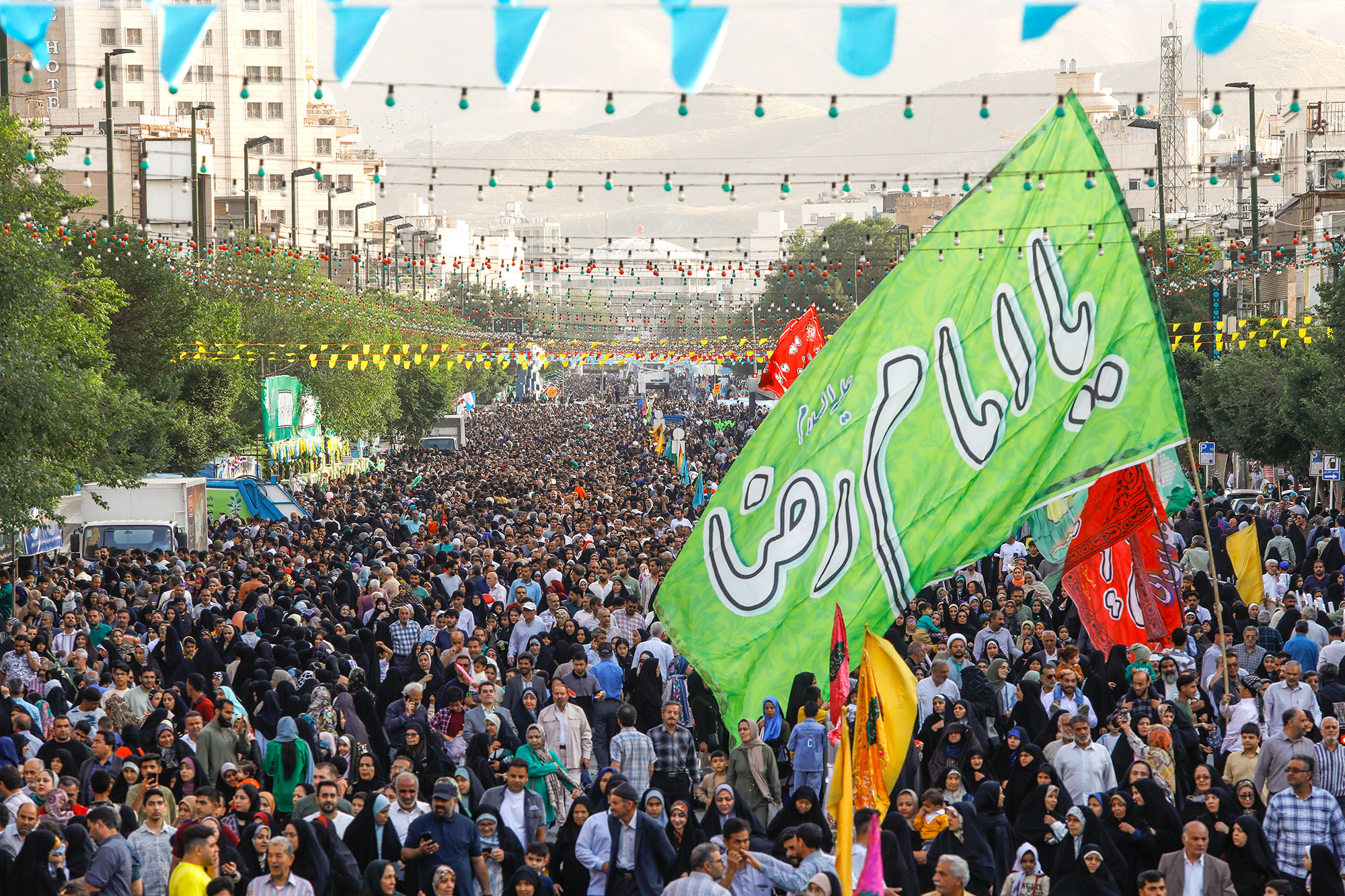 جشن بزرگ امام رضایی‌ها-1