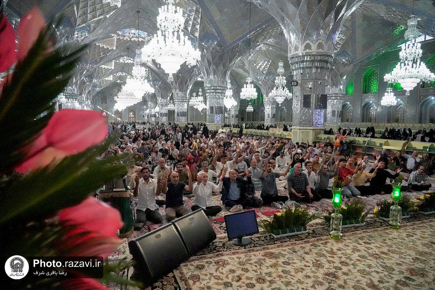 ویژه برنامه «جمعه‌های انتظار» در حرم مطهر رضوی برگزار شد