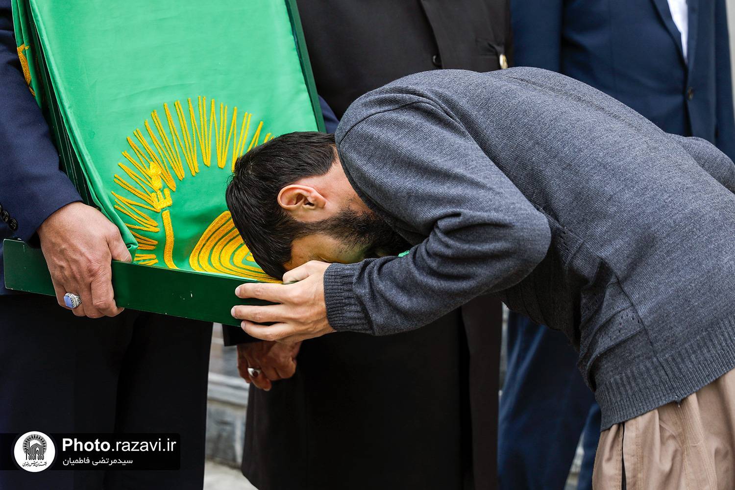 آزادی 12 زندانی جرائم غیر عمد 2 استان در سایه کرامت رضوی 