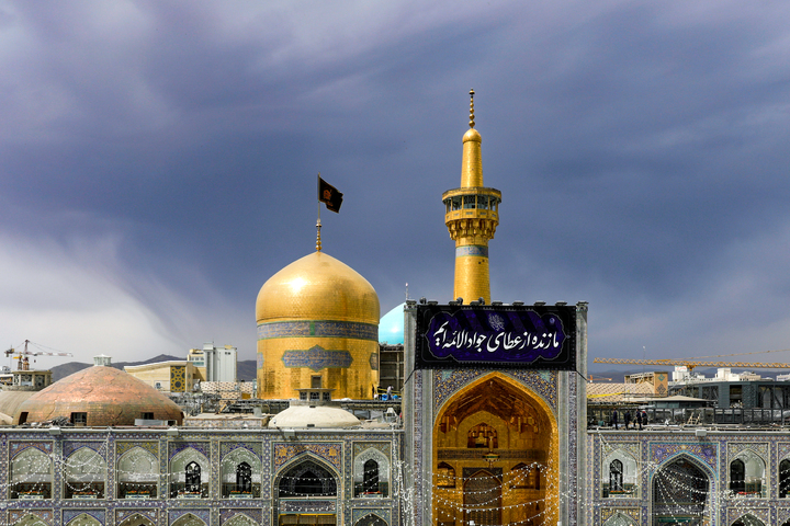 آستان نیوز -عکس با کیفیت : سیاه پوشی حرم مطهر رضوی به مناسبت شهادت حضرت جواد علیه السلام