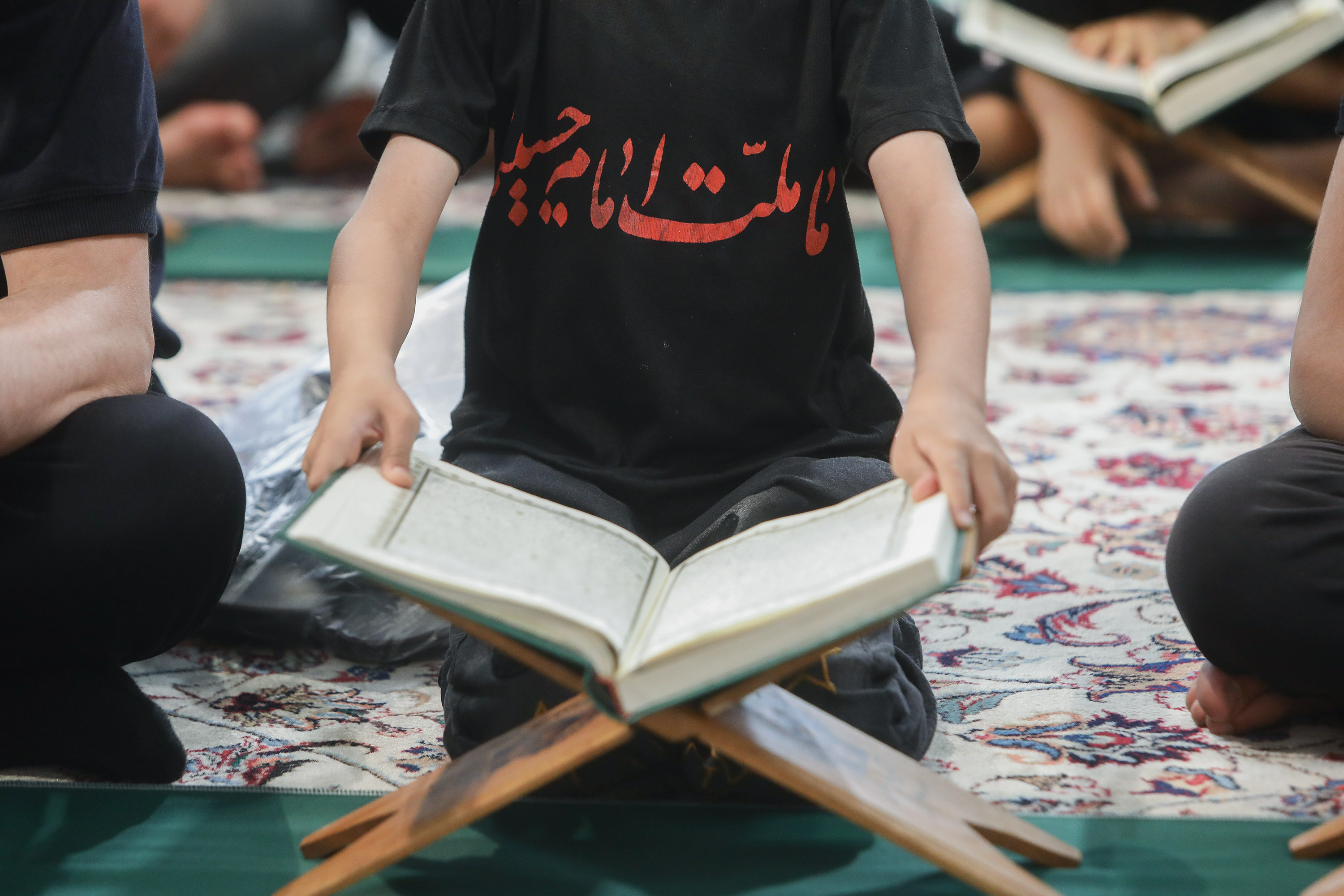 محفل قرآنی حرم مطهر رضوی در شب عاشورای حسینی