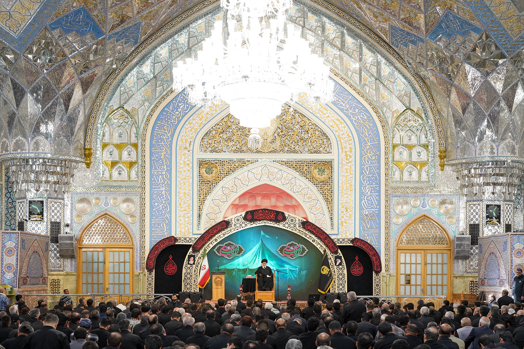 مراسم مقتل خوانی روز عاشورا در حرم مطهر رضوی