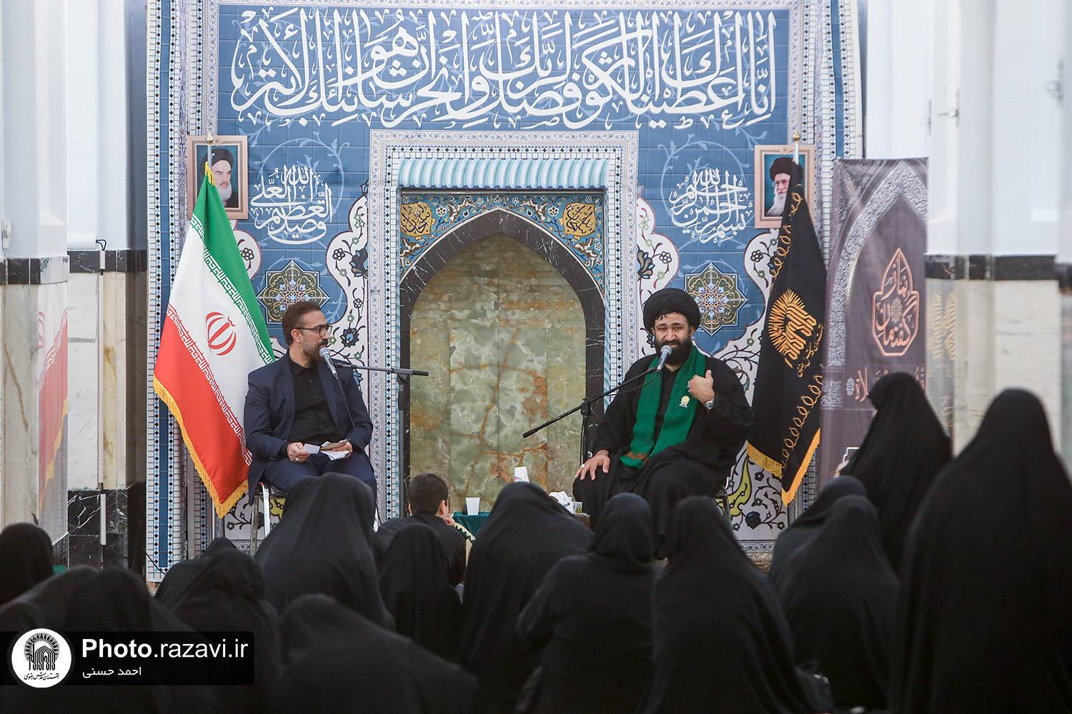 گفتمان‌سازی و ترویج فرهنگ نماز در بین زائران حرم مطهر رضوی