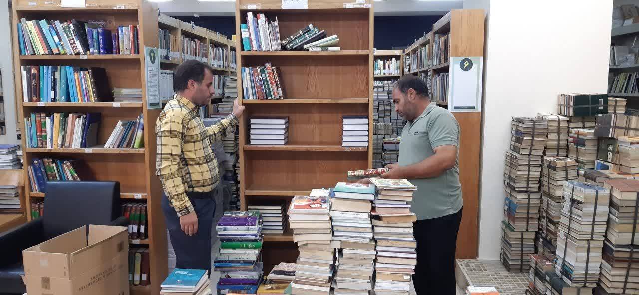 اهدای بیش از 28 هزار نسخه کتاب توسط کتابخانه رضوی به 25 مرکز فرهنگی کشور