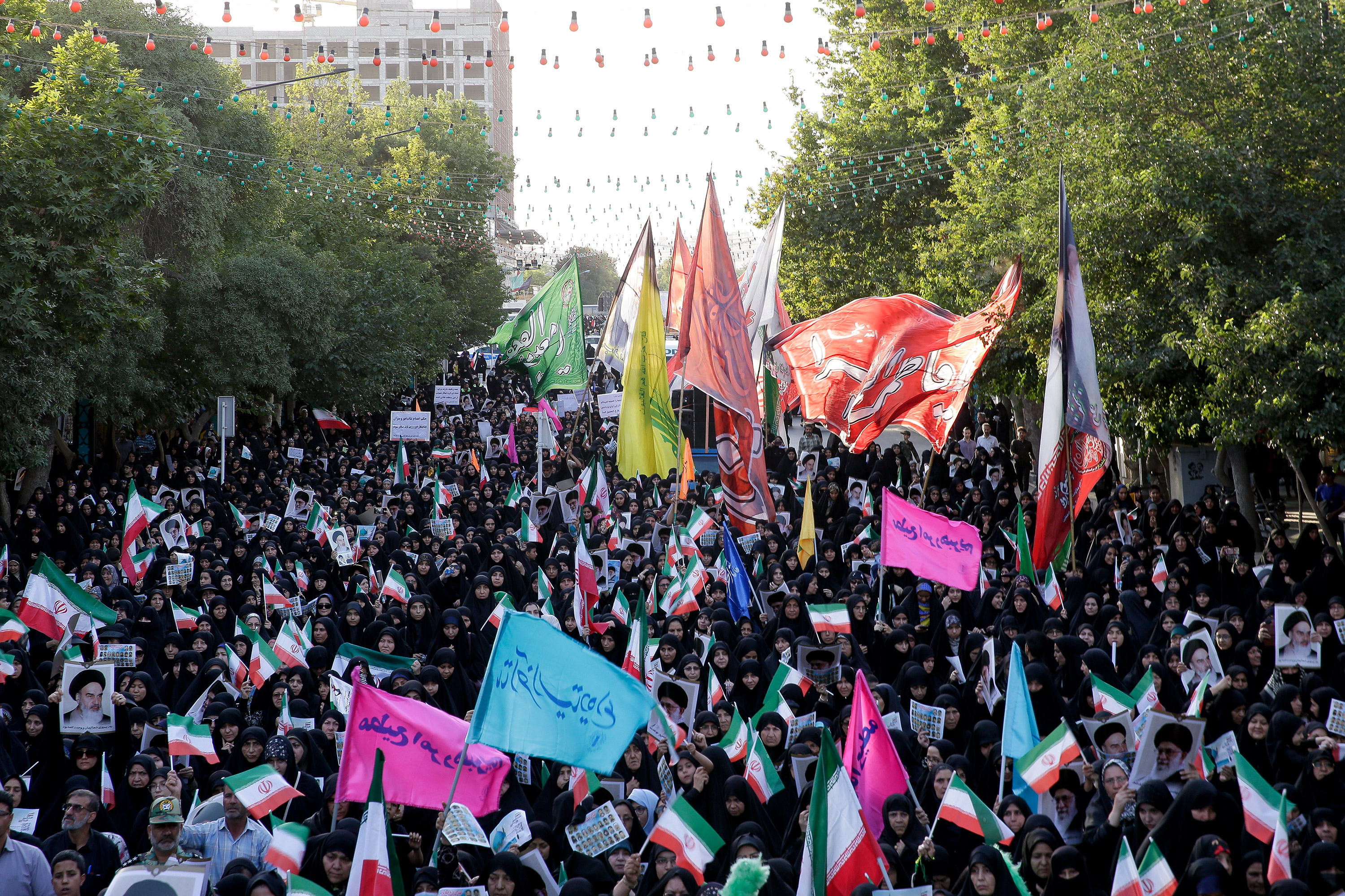 راهپیمایی روز عفاف و حجاب در مشهد