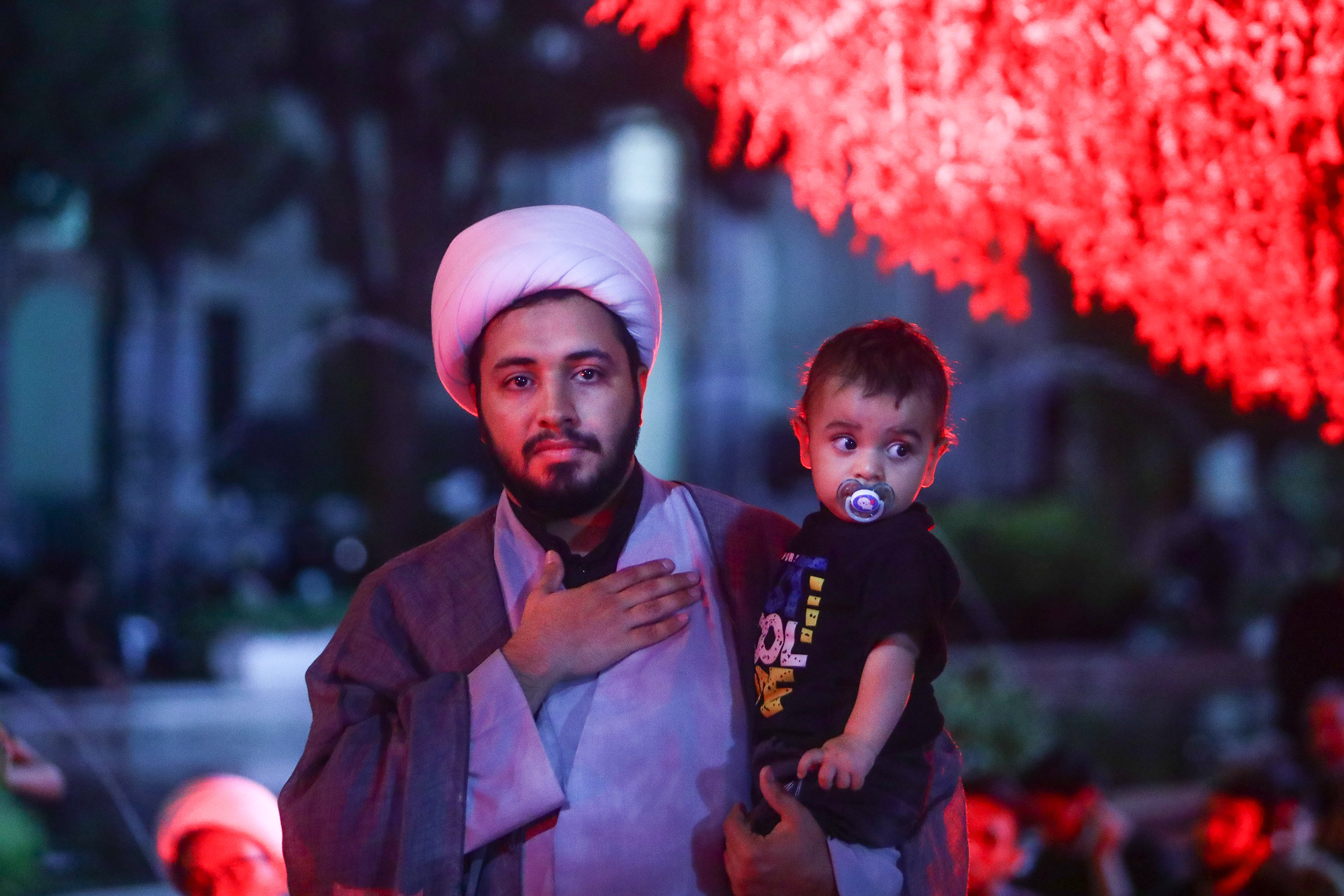 عزاداری شب شهادت امام سجاد علیه‌السلام در مدرسه دارالعلم