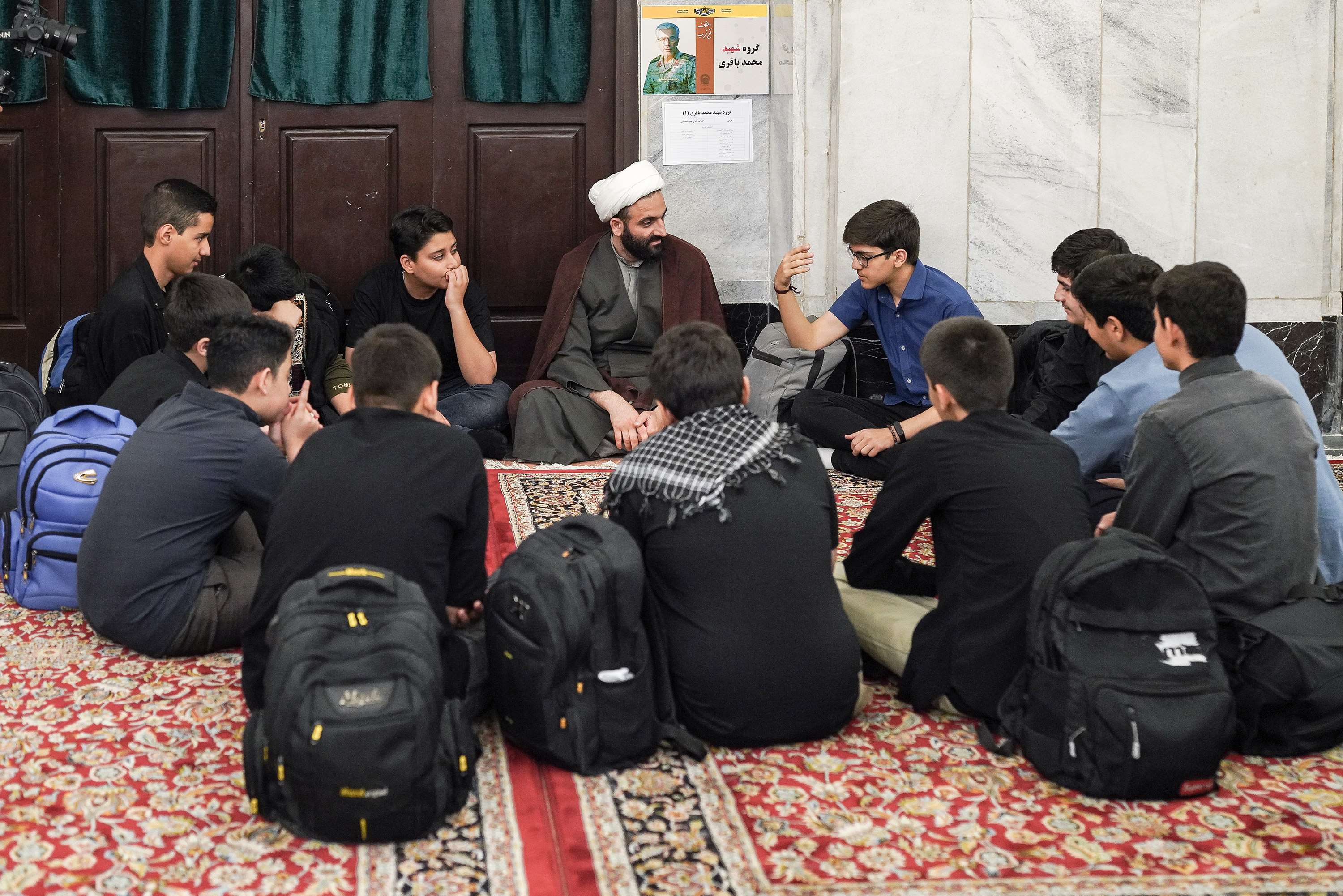 اعتکاف دانش ‌آموزان مدارس امام رضا علیه‌السلام