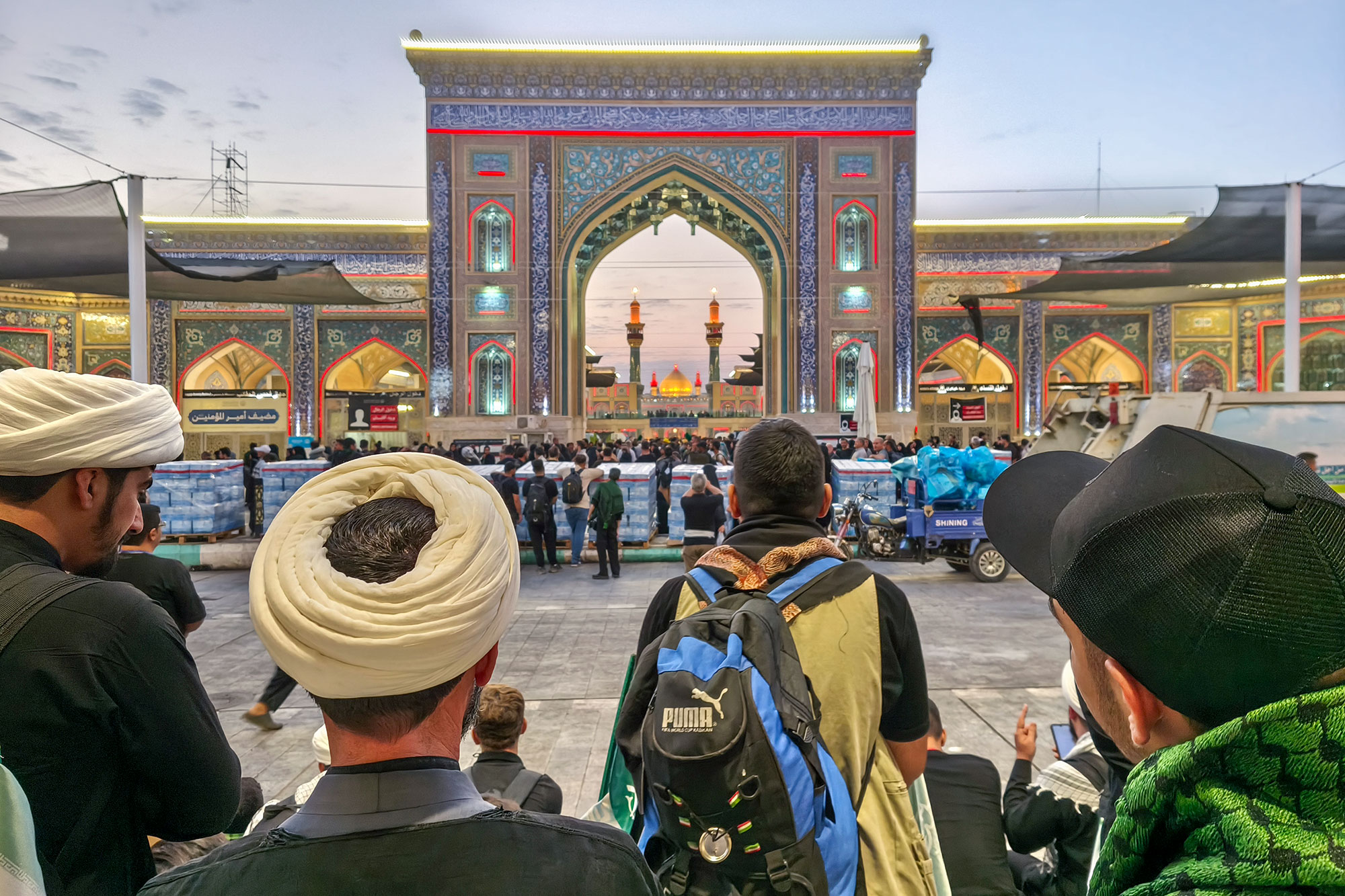 حضور دانش‌آموزان مدارس امام رضا علیه‌السلام در راهپیمایی اربعین حسینی