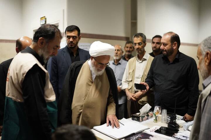 تقدیر امام جمعه کرمانشاه از خدمات موکب امام رضا(ع) در اربعین ۱۴۰۴/ گزارش تصویری