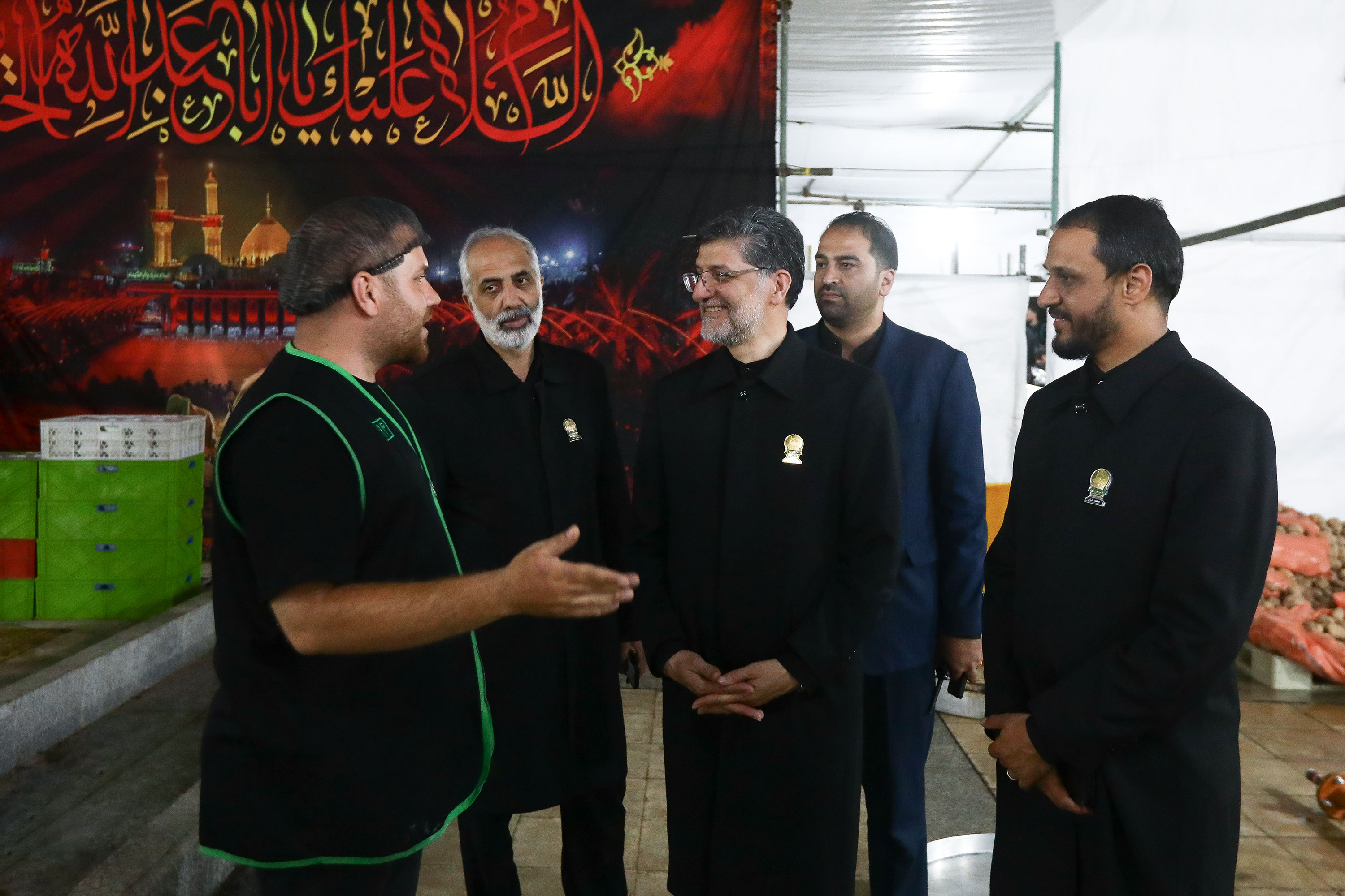 بازدید قائم مقام تولیت آستان قدس رضوی از مواکب خدمت‌رسان دهه آخر صفر