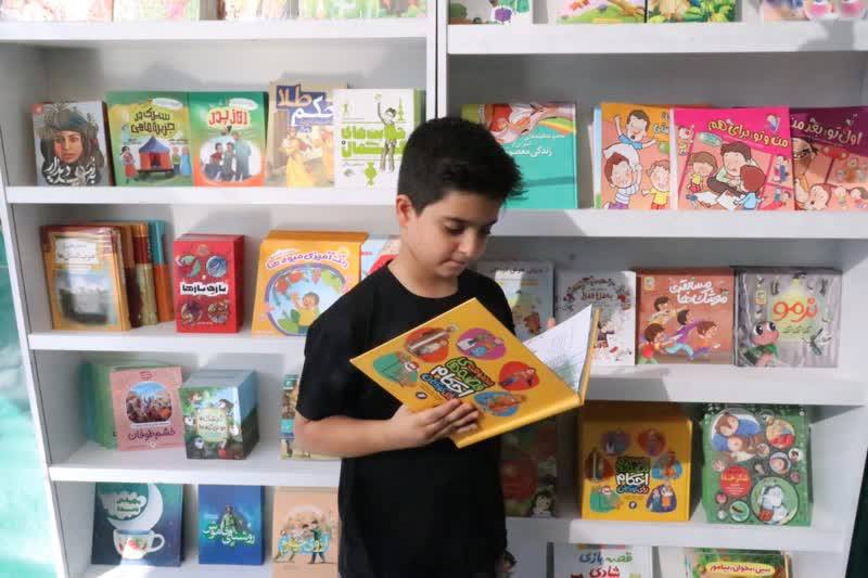 آغاز به کار نمایشگاه و فروشگاه عرضه کتاب بنیاد پژوهش‌های اسلامی در جوار حرم مطهر