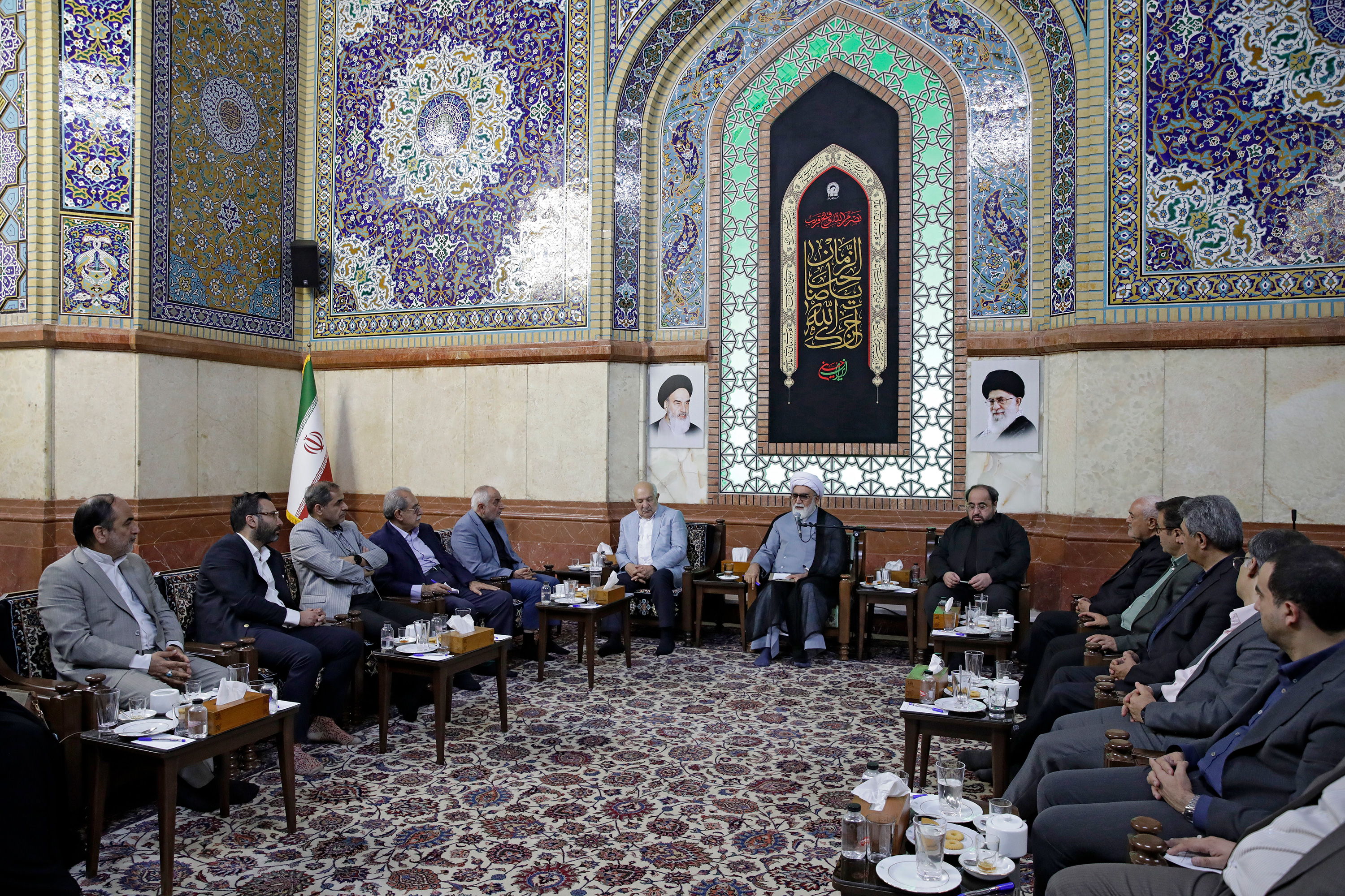 دیدار جمعی از فعالان اقتصادی خراسان رضوی با تولیت آستان قدس رضوی