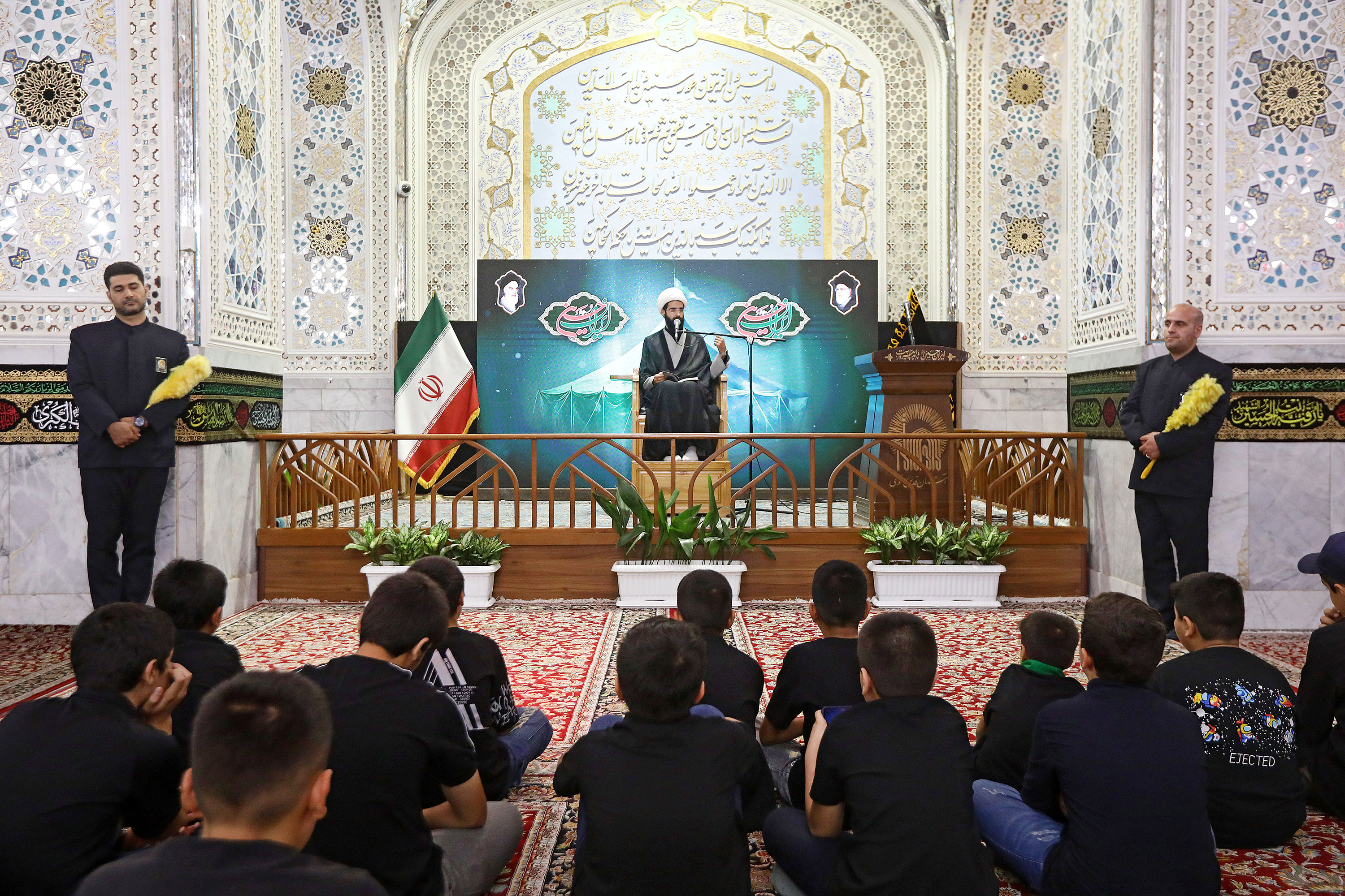 مراسم عزاداری کانون نوجوانان رنام در حرم مطهر رضوی