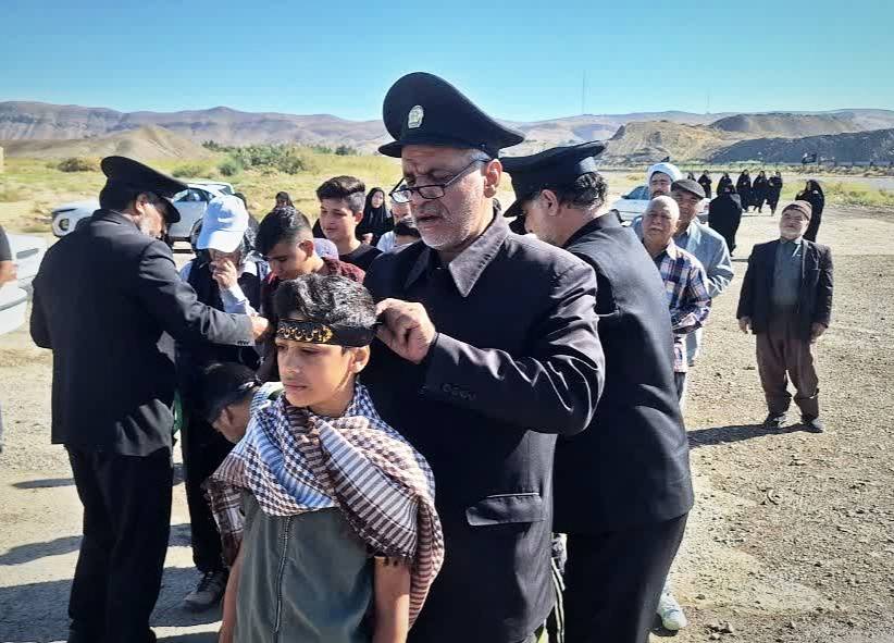 روایتی از بدرقه زائرین پیاده در مجتمع میان‌راهی امام رضا(ع) مزداوند 