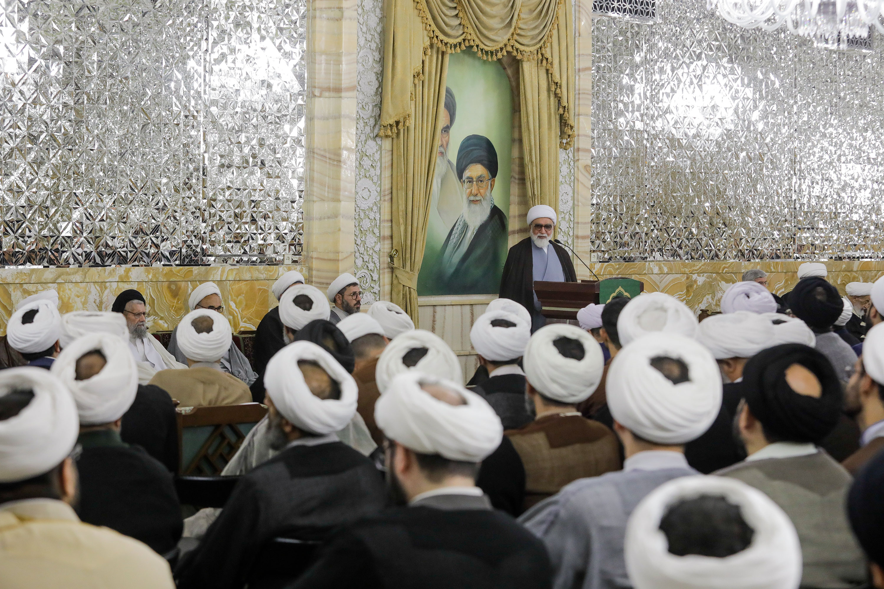 دیدار جمعی از خطبای مشهد با تولیت آستان قدس رضوی