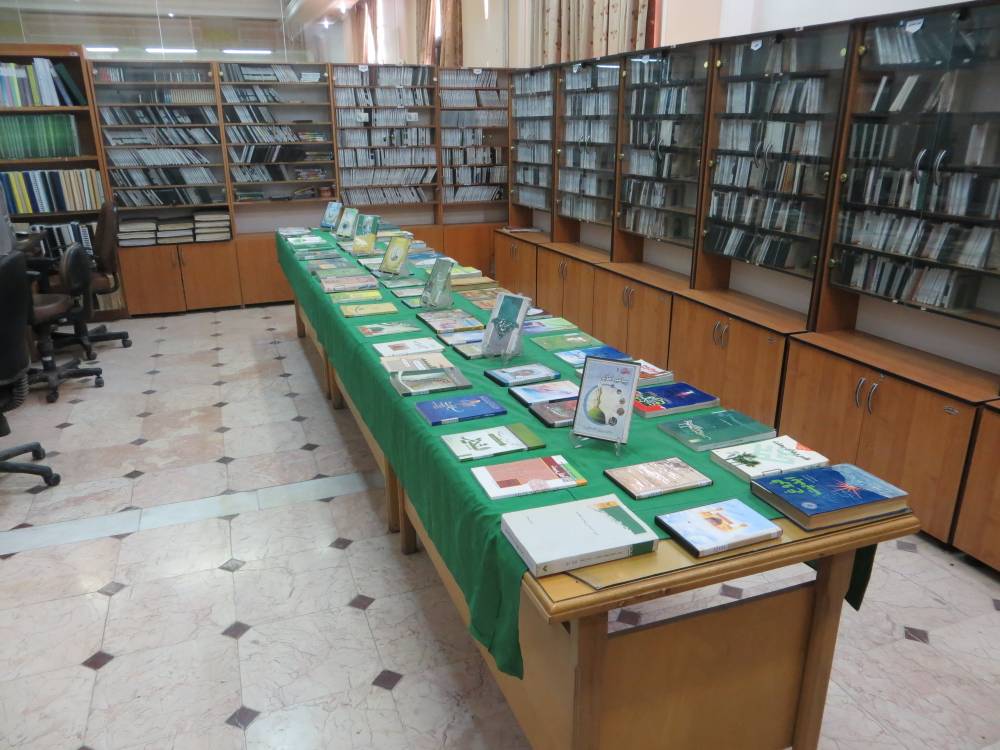 برگزاری برنامه‌های فرهنگی به مناسبت میلاد پیامبر(ص) در کتابخانه‌های آستان قدس رضوی