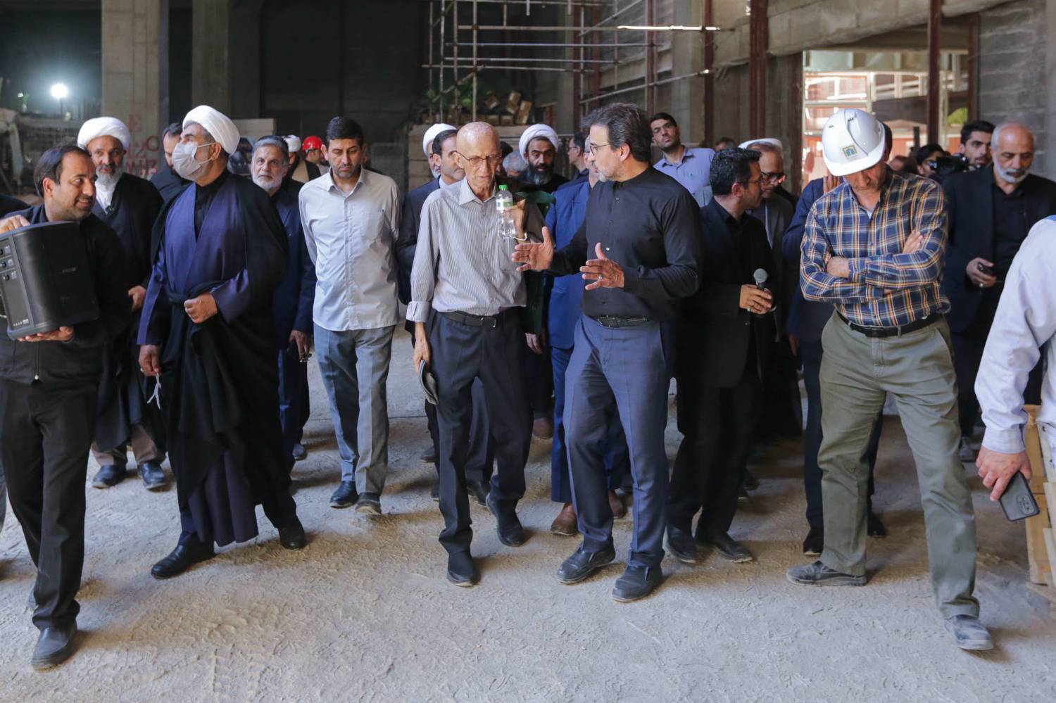 بازدید نمایندگان مجلس شورای اسلامی از پروژه های عمرانی حرم مطهر رضوی