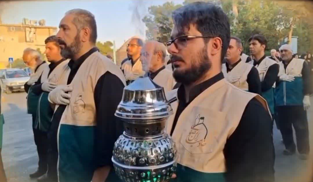 خدمت‌رسانی موکب‌ خادم‌یاران اصفهان در سوگ خورشید خراسان + فیلم