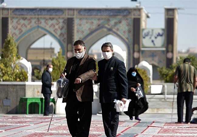 در حرم تو حتی نابینایی هم روشنی است