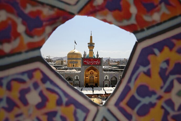 عکس با کیفیت : گنبد و گلدسته حرم امام رضا علیه السلام