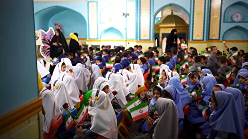 جشن شکوفه‌ها؛ پیوند کودکی و معنویت در حرم امام رضا