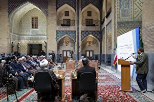 جلسه دفاع از رساله دکتری در حرم مطهر رضوی