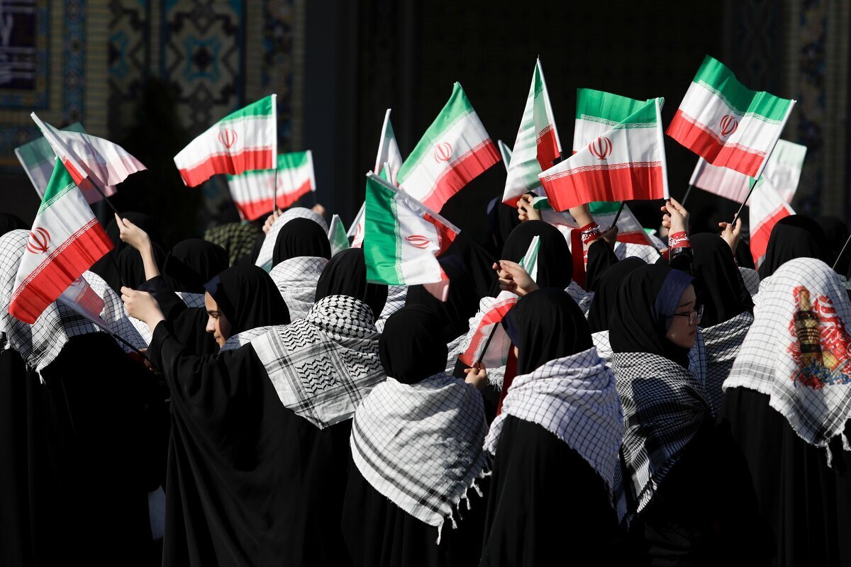 اجتماع بزرگ نوجوانان رضوی هم‌زمان با روز نوجوان در حرم رضوی برگزار شد