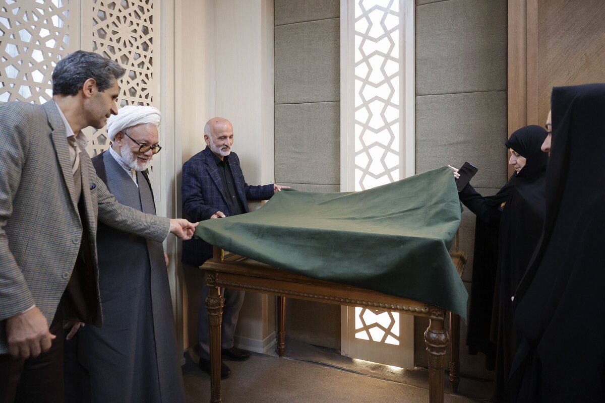 رونمایی از «اسناد فعالیت‌ انقلابی دانش‌آموزان» در کتابخانه حرم رضوی