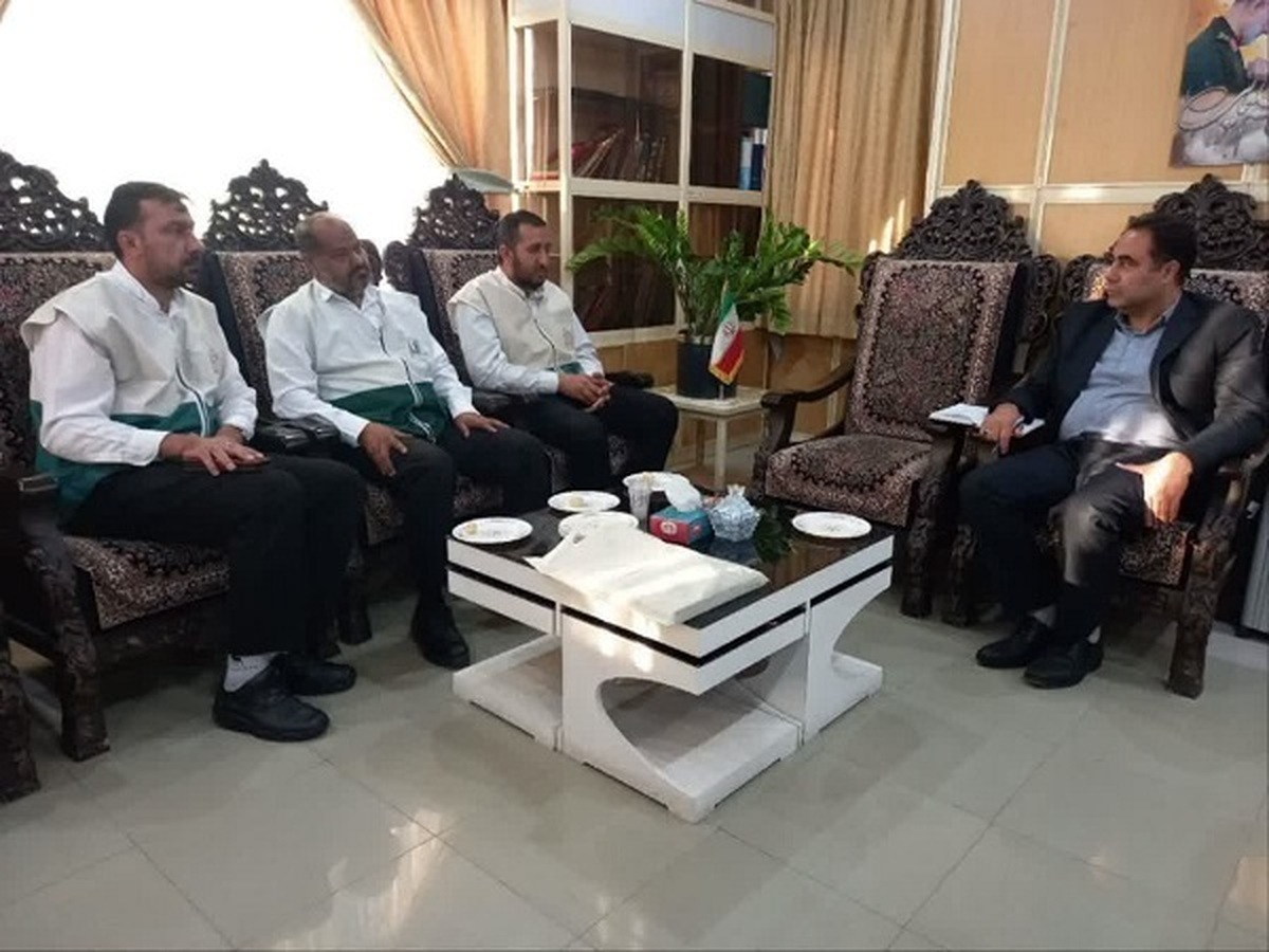 دیدار خادم‌یاران رضوی با فرماندار شهرستان زرند