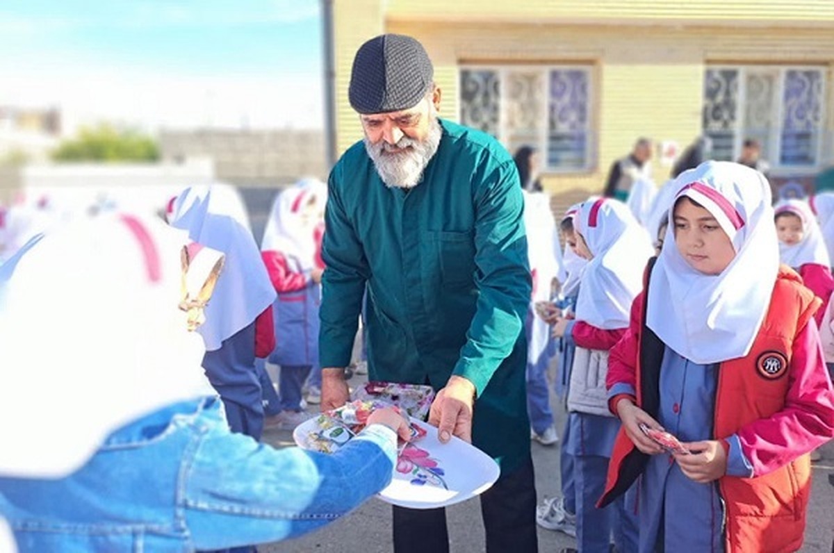 رایحه مهر رضوی در مدارس استان مرکزی طنین‌انداز شد+گزارش تصویری