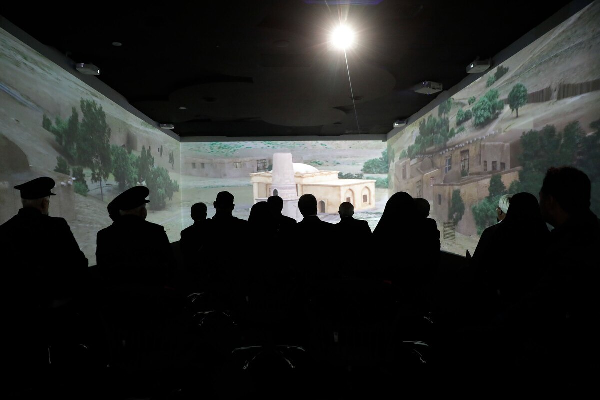 بازدید مسئولین کشیک‌های خدمتی حرم مطهر از رواق خدمت