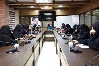 جمعی از بانوان فرهیخته روسی با فعالیت‌های فرهنگی اجتماعی باغ خاتون آشنا شدند