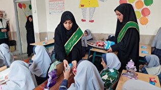 عطر حرم در کلاس‌های درس استان مرکزی / زنگ مهر رضوی، نوای عشق به امام رئوف