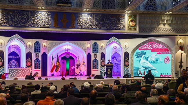 آیین اختتامیه بیست و دومین اجلاسیه پیرغلامان و خادمان حسینی در حرم رضوی برگزار شد