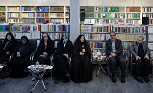 روایت‌هایی از عشق به کتاب در محضر خادمان قلم رضوی