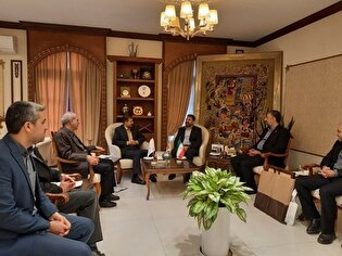 تأکید استاندار اصفهان بر تقویت نقش آستان قدس رضوی در عرصه‌های فرهنگی و اقتصادی