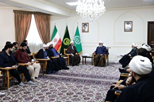 دیدار جمعی از نمایندگان تشکل‌های دانشگاه علوم اسلامی رضوی با تولیت آستان قدس رضوی