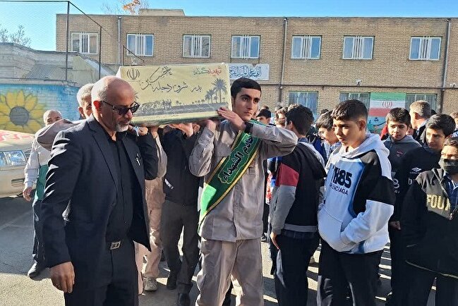 روزی که دبیرستان شهید سلیمانی اراک، تجلی‌گاه نور و عشق شد