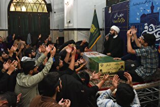 اعتکاف دانشجویی در حرم مطهر رضوی