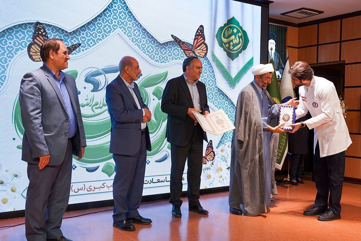 تجلیل از پرستاران بیمارستان رضوی