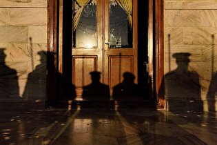 در سایه نور